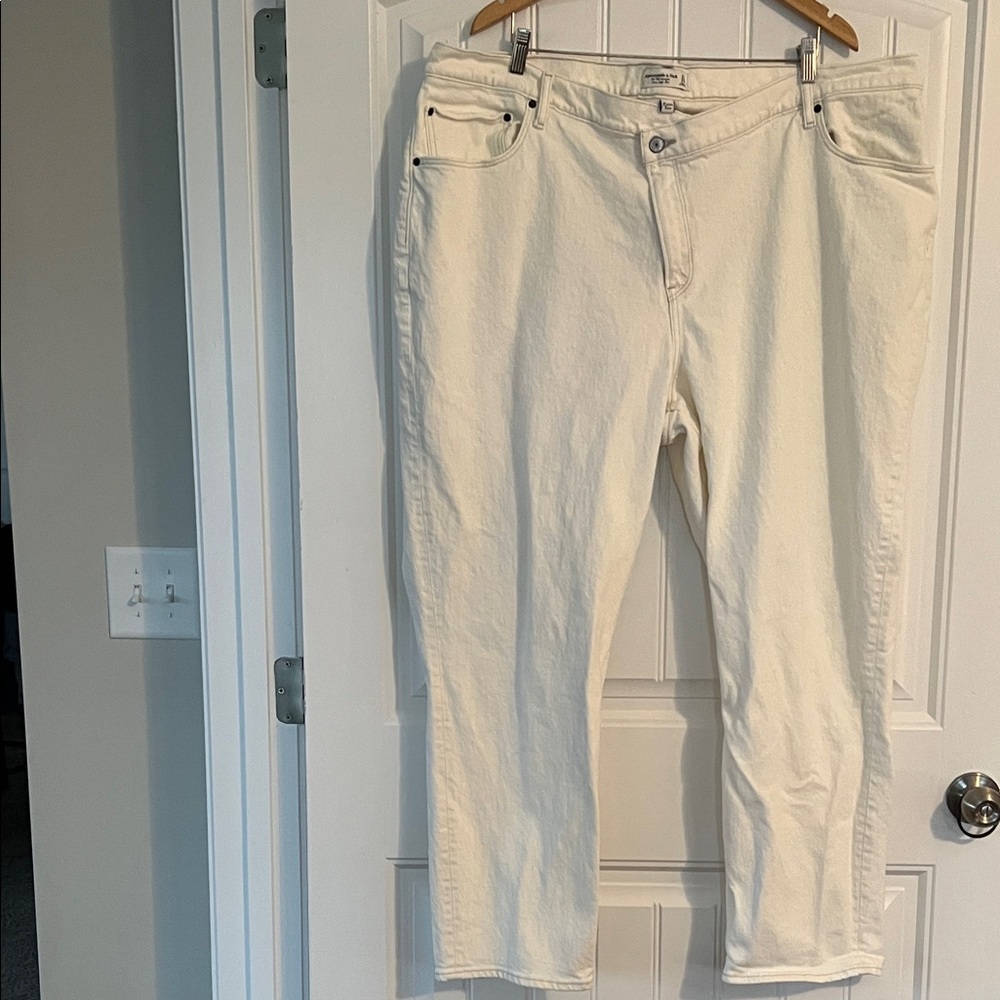 Abercrombie & Fitch Curve Love The 90’s Straight high rise Jeans